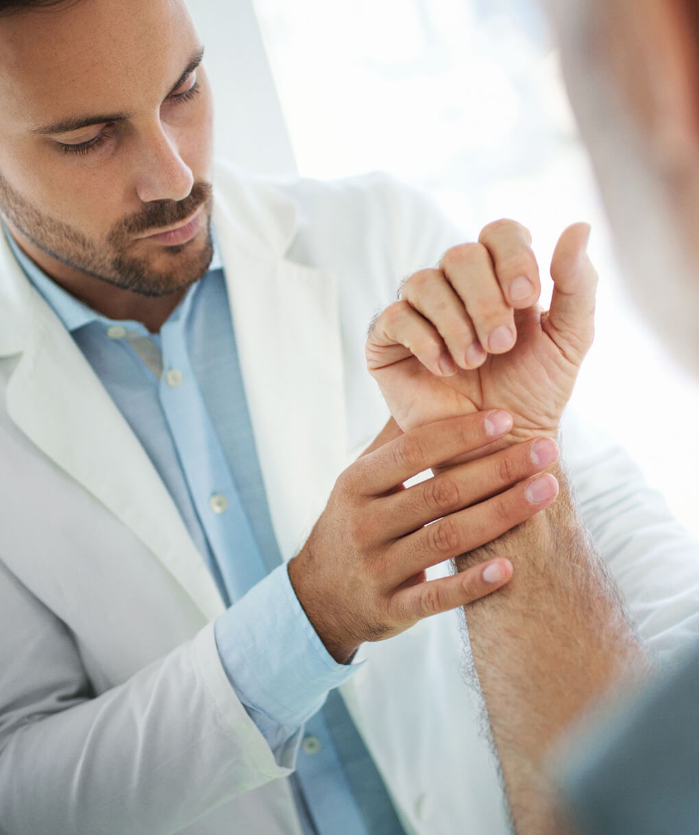 Hand injury physician: treatment and diagnosis