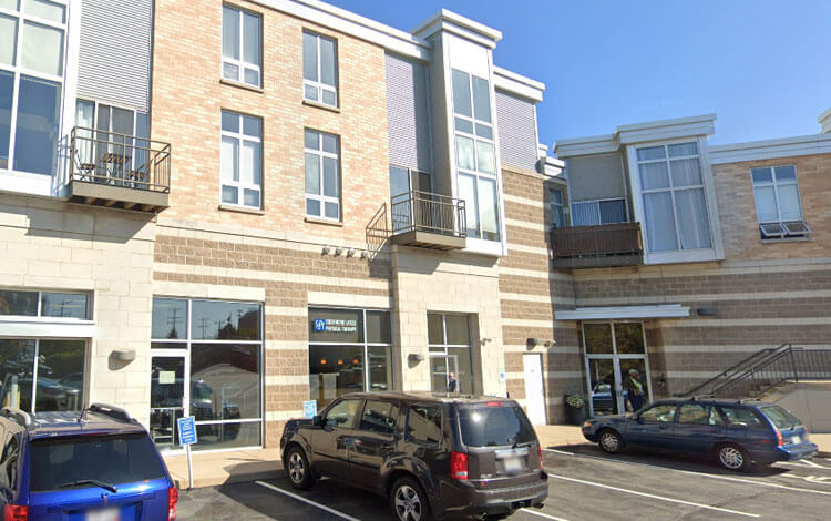 Personal injury physician in Bay View, Wisconsin Bay View doctor's office